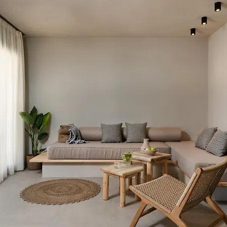 Amo Golden * Chrysi Ammoudia